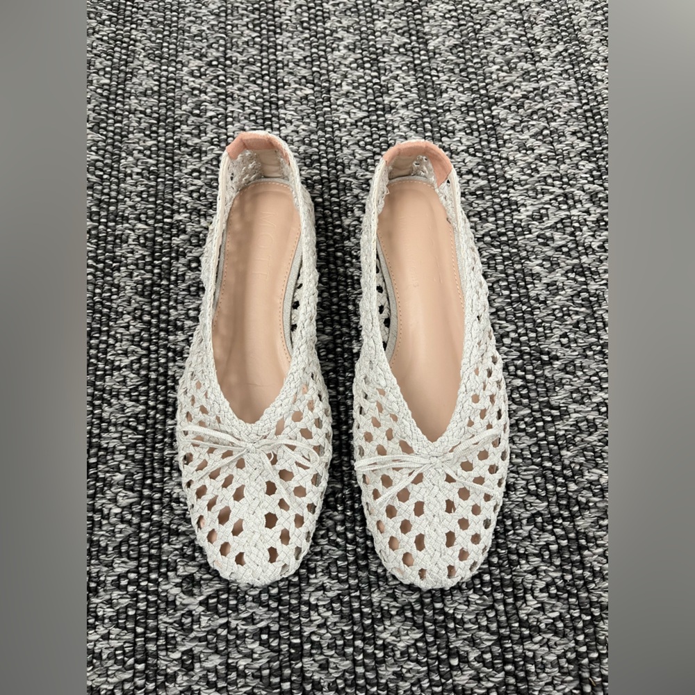 MOTF Crochet Lace Ballet Flats Ivory Size 39 Slip On Woven Flats